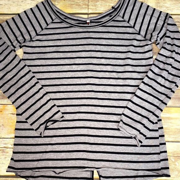 Poof! Tops - Poof Brand Grey and Black Striped Long Sleeve Round Neck Tee juniors L